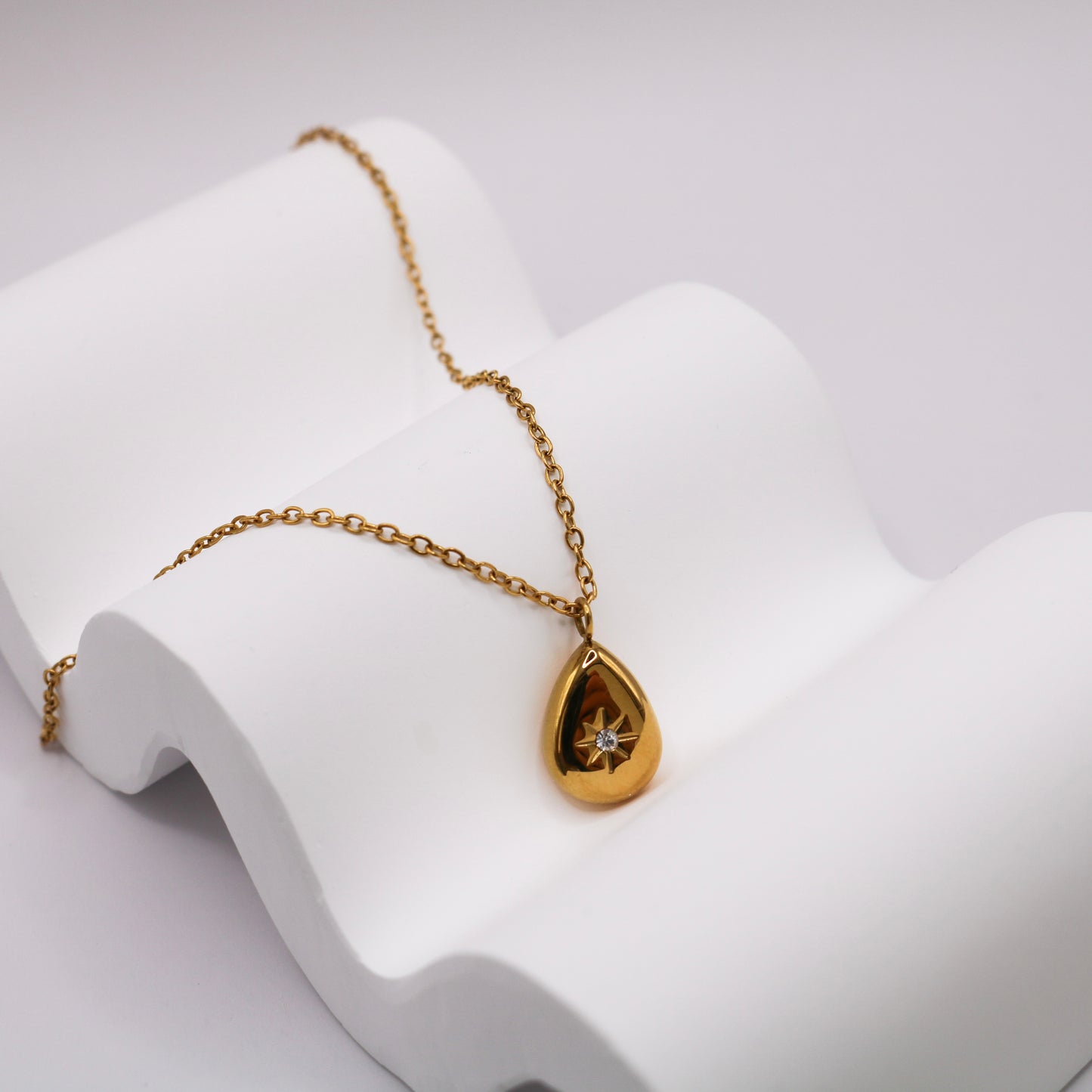Immerse Drop Necklace